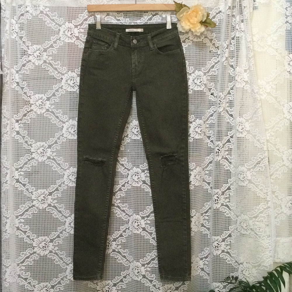 Levis Women’s 535 Super Skinny Green Distressed 5 Pocket Stretch Jeans Size 26